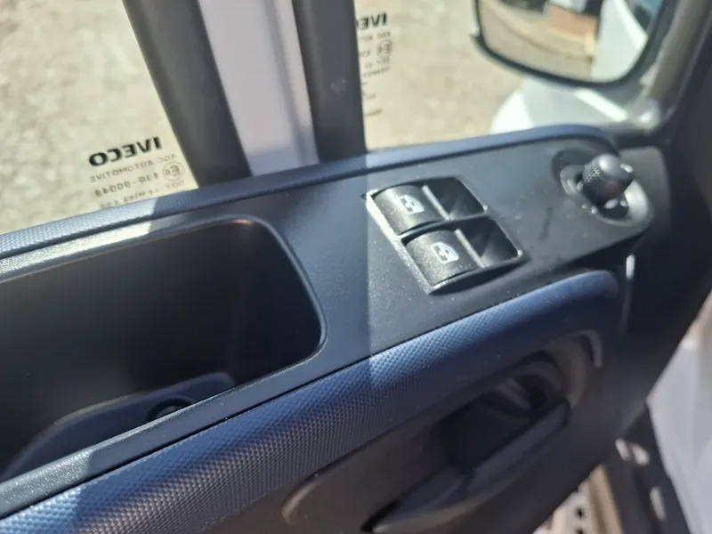 iveco daily 35s14*136ks*hladnjača*klima*automatik* - slika 9
