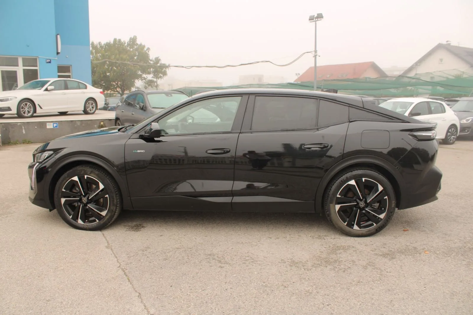 peugeot 408 1.6 hybrid 180 allure *led,navigacija,kamera* automatik - slika 8