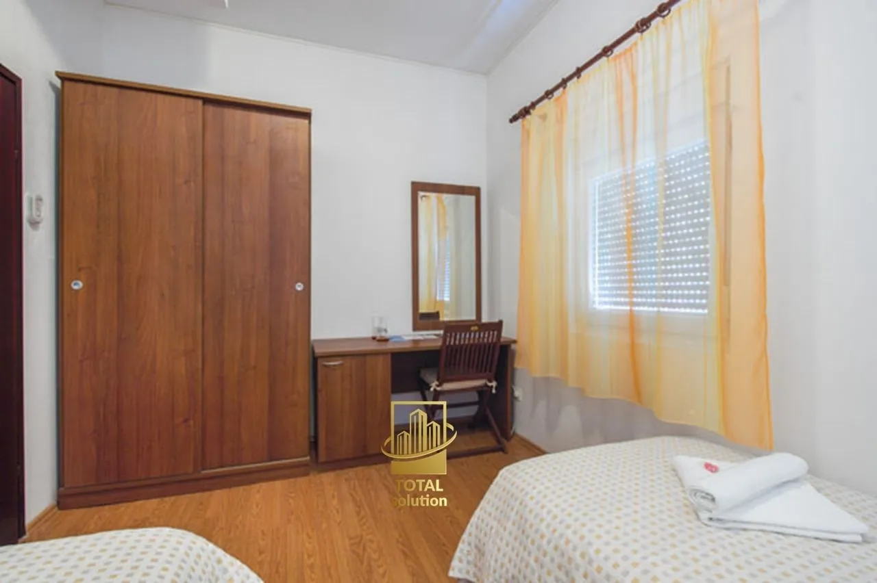 otok murter, uz more- 1. red- uhodani hotel sa tri zvjezdice 850 m2!!! - slika 17
