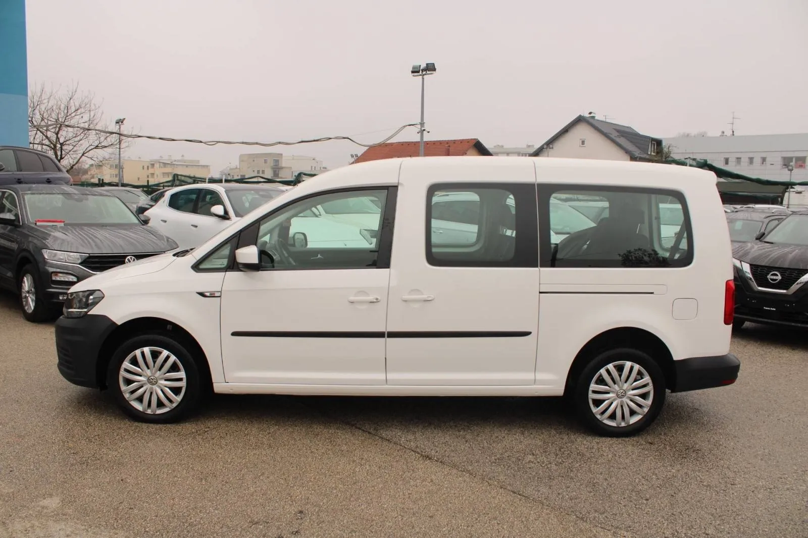 vw caddy maxi 2.0 tdi 7 sjedala - slika 8