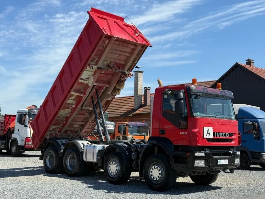 iveco trakker 8x4, 2009 god. - slika 9