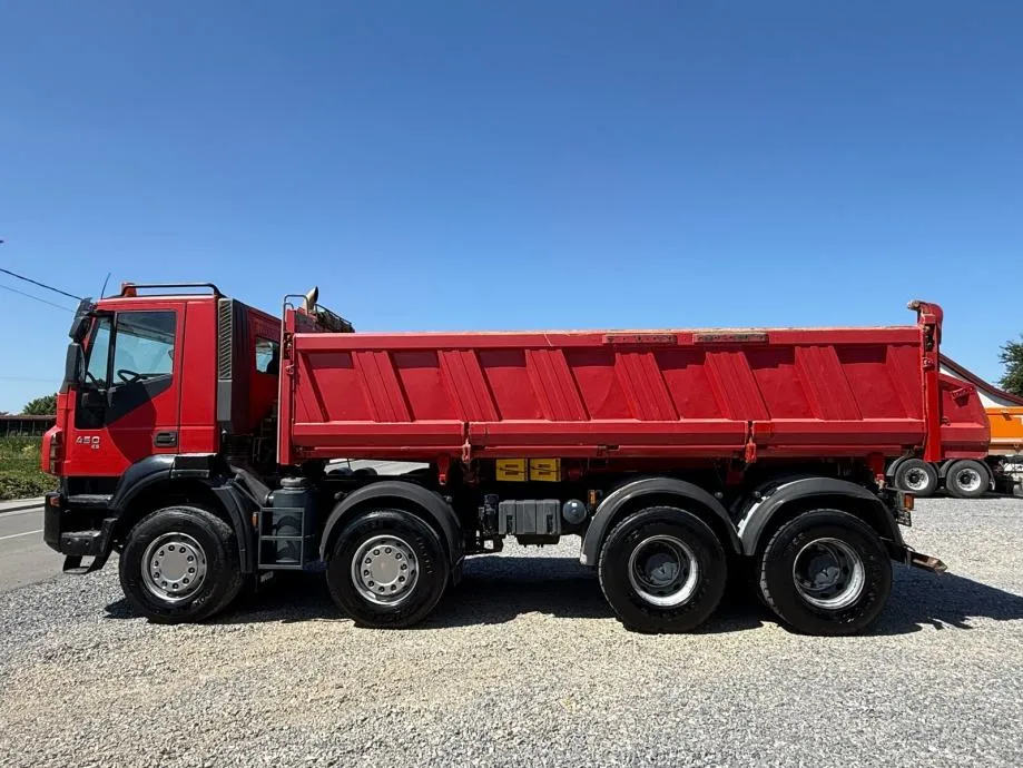iveco trakker 8x4, 2009 god. - slika 2