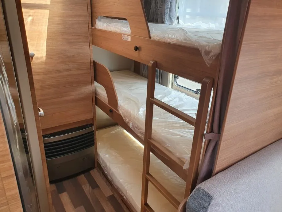 nova kamp prikolica weinsberg caraone 550qdk - "tvorničko jamstvo" - slika 15