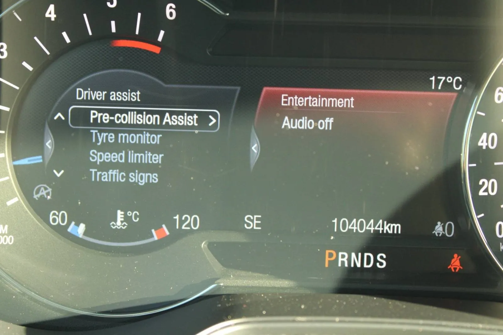 ford mondeo karavan 2.0 tdci automatik titanium - slika 17