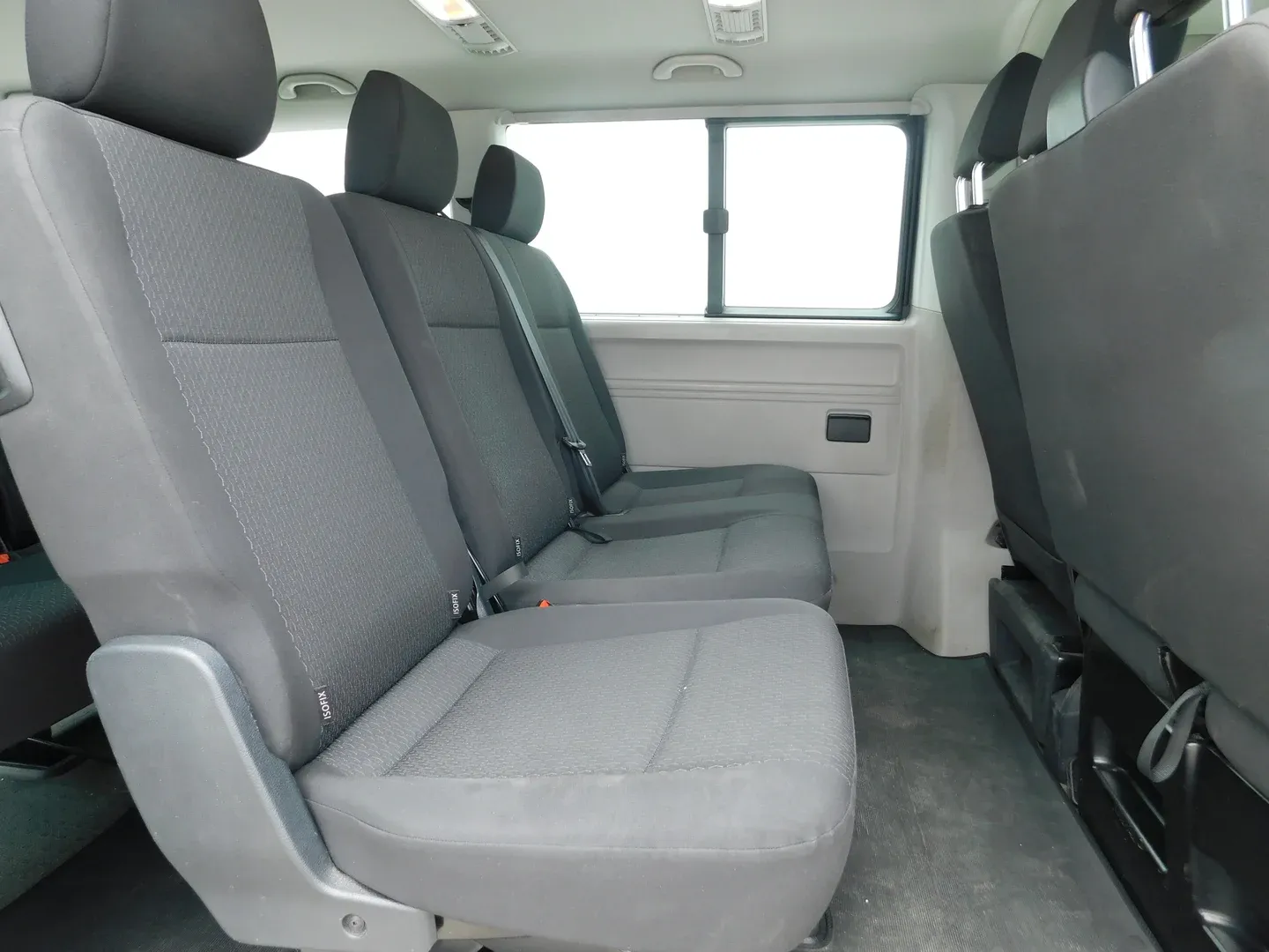 09926 vw caravelle trendline 2.0 tdi dsg - slika 11