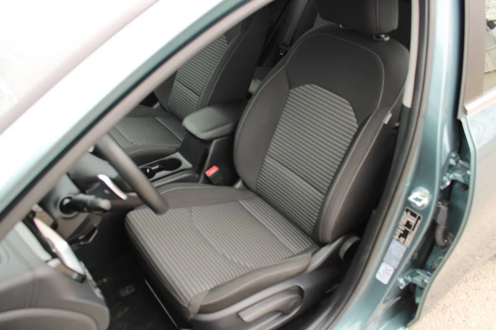 kia ceed sw 1.5 t-gdi automatik *navigacija, kamera* - slika 13