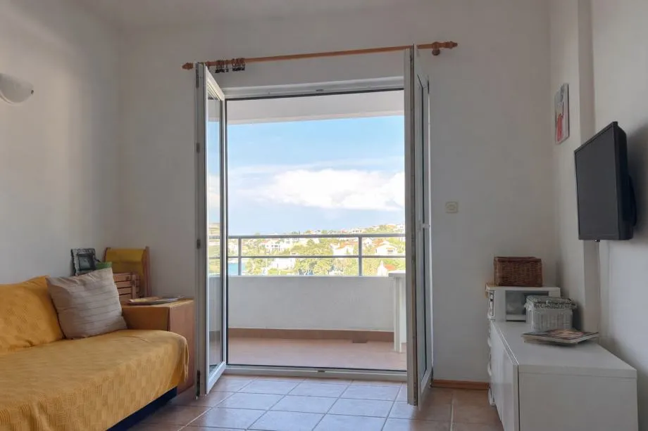 rijetka prilika, apartman u 1. redu do mora - slika 14