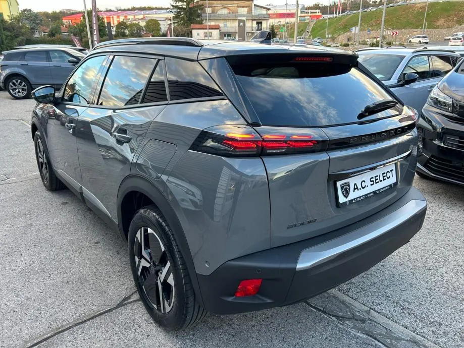 peugeot 2008 allure - 2025 - 12.000km - zimske gume + reg 1 god !!! - slika 6