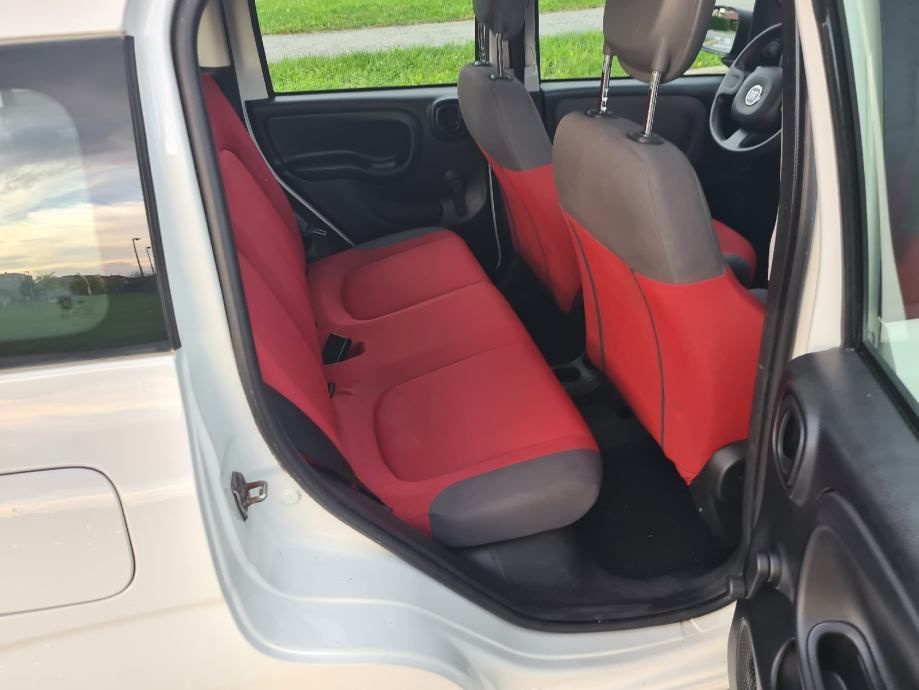 fiat panda 1,2,2015 god, 140000 km, klima,kartice - slika 7