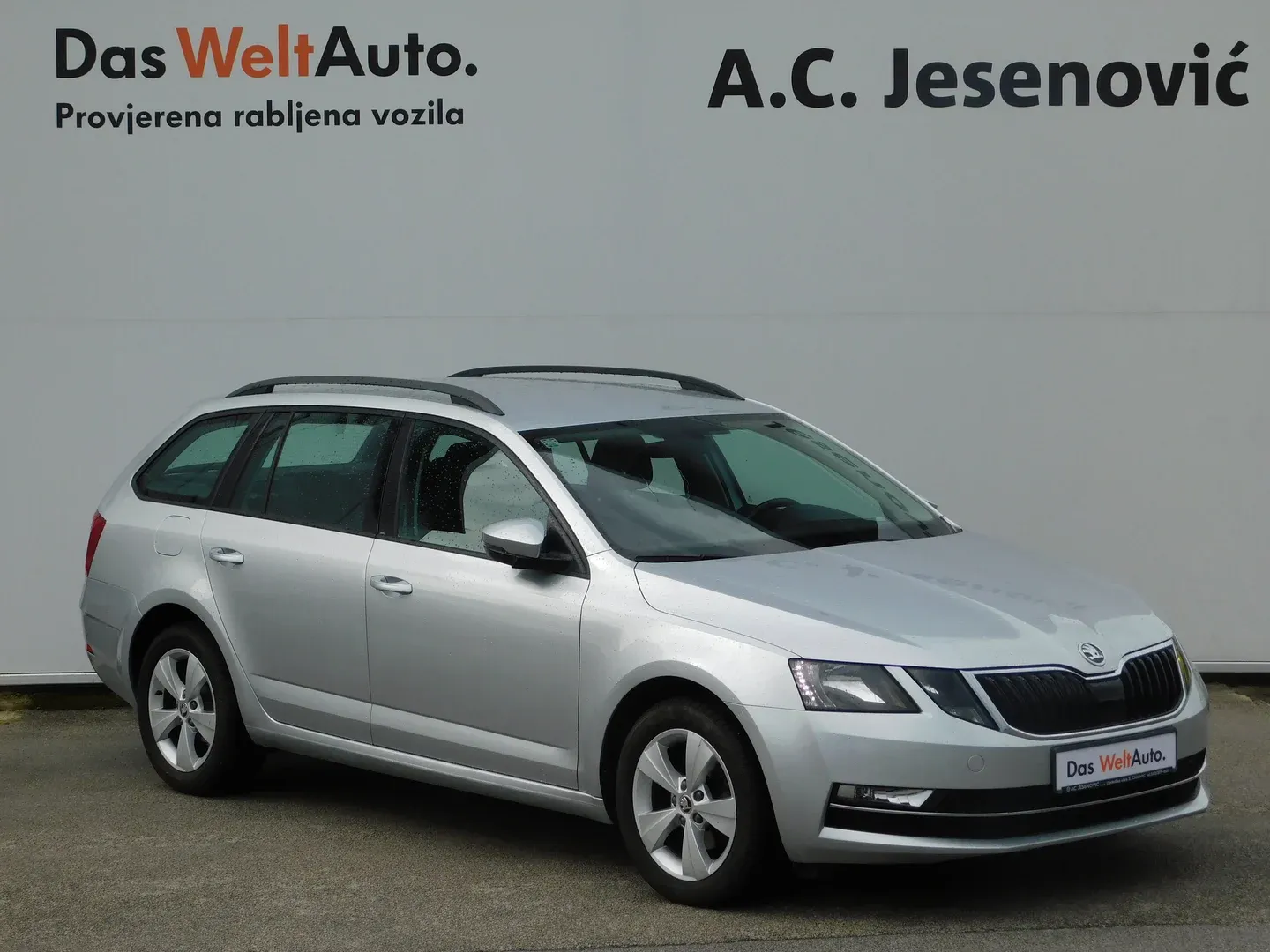09852 škoda octavia combi style 1.6 tdi - slika 3