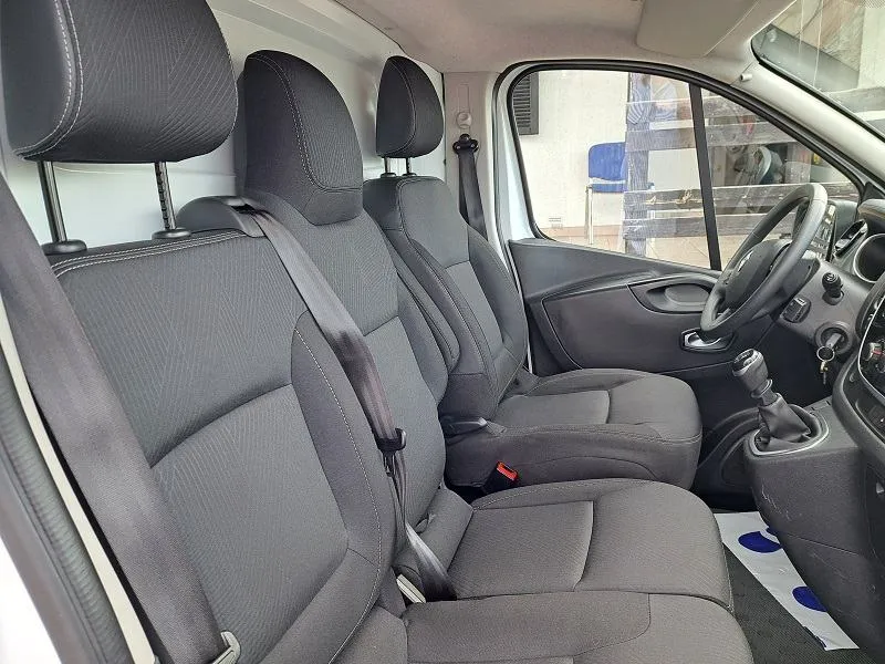 renault trafic 1.6 dci*klima*tempomat*navigacija*police* - slika 14