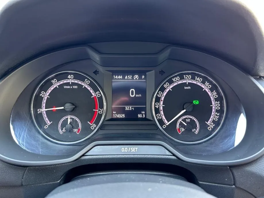 škoda octavia sw dsg - 2019 - navi - led - servis - reg 1 god !!! - slika 13
