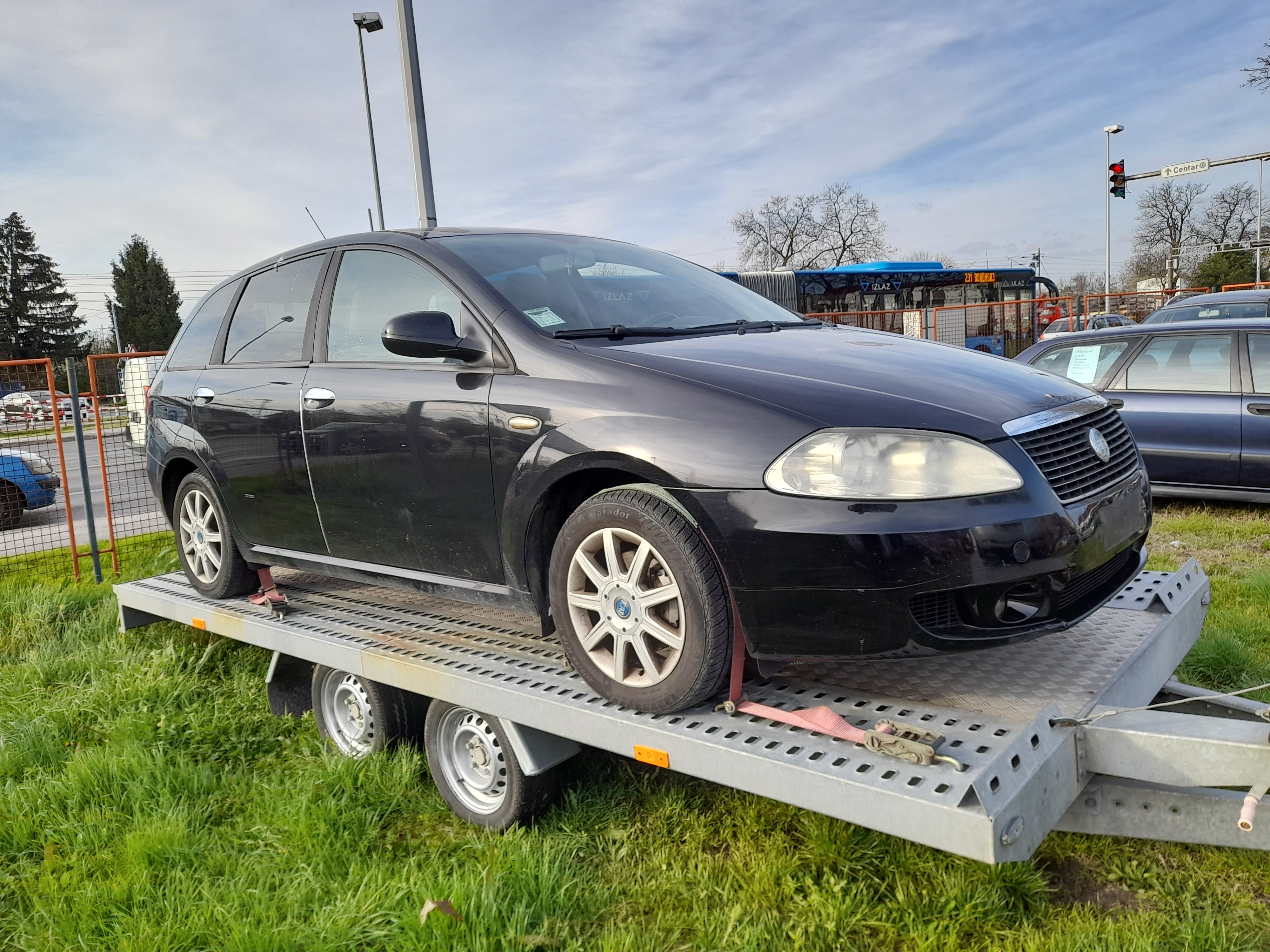 fiat croma u dijelovima prodajem - slika 6