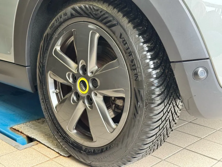 mini cooper se automatik - slika 14