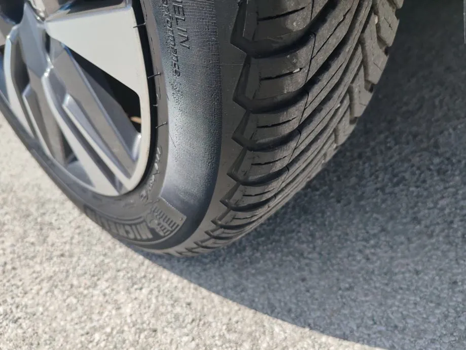 peugeot 2008 1,2 puretech - slika 16