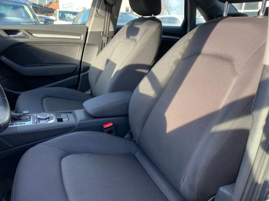 audi a3 1,6 tdi s-tronic, navi, kamera, 1. vlasnik, 4x garancija! - slika 16