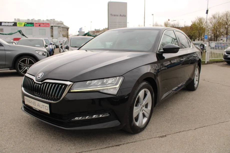 Škoda Superb 2.0 TDi DSG *LED, NAVIGACIJA, KAMERA* - Zagreb