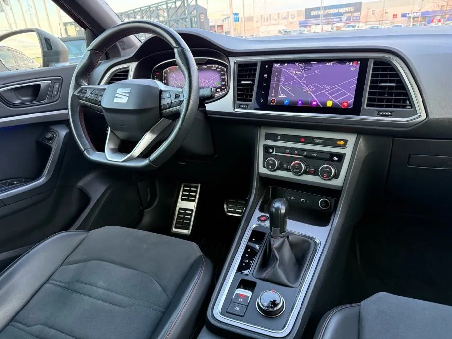 seat ateca 2,0 tdi dsg fr 4x4 °virtual°velika navi°alcantara°leasing° - slika 12