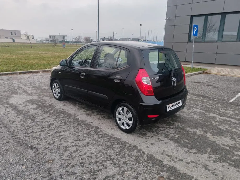 hyundai i10 1,1 2011godina,140 000 km, kartice do 36 rata - slika 6