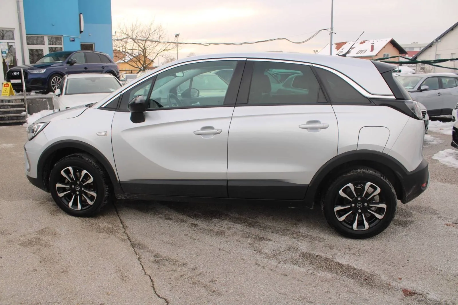 opel crossland 1.2 turbo *led, navigacija, kamera* - slika 9