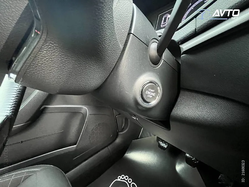 škoda karoq selection 1.5 tsi -1 vlasnik-alu-navi-led-cam - slika 17