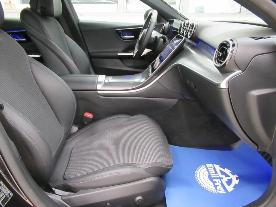 mercedes-benz c-klasa 220 d avantgarde advanced plus - slika 9