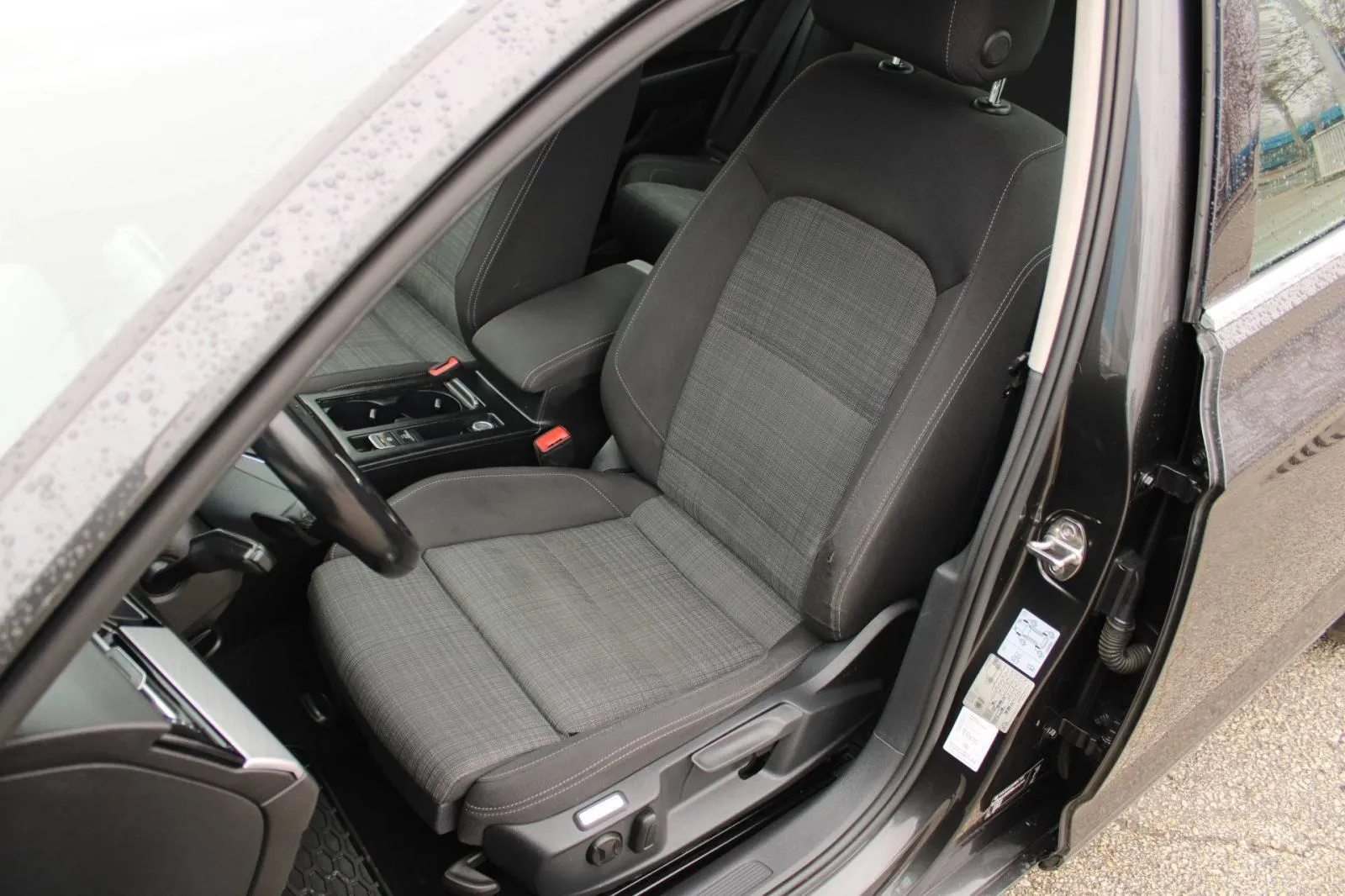 vw passat 2.0 tdi dsg *led, navigacija, kamera* - slika 13