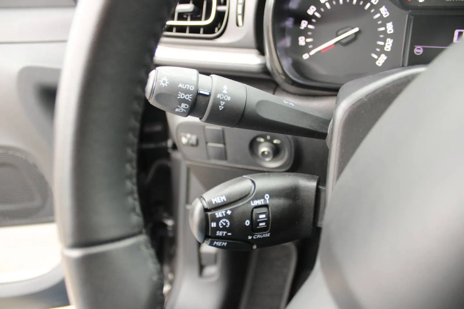 citroen c3 1.2 puretech automatik *navigacija* - slika 10