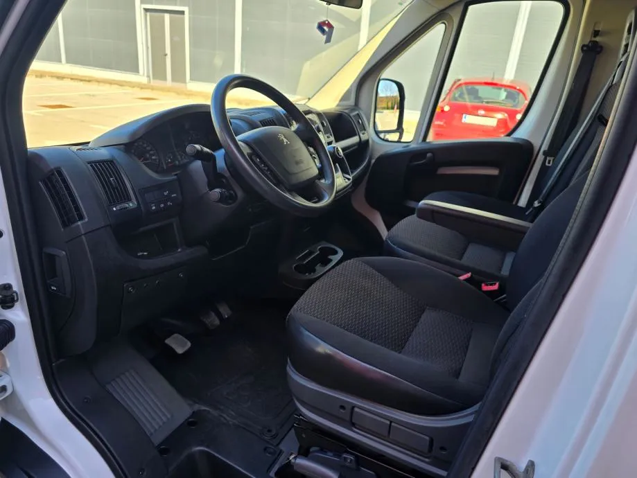 peugeot boxer l4 doka, dupla kabina, 2.2 bluehdi, reg. 3/2026 - slika 15