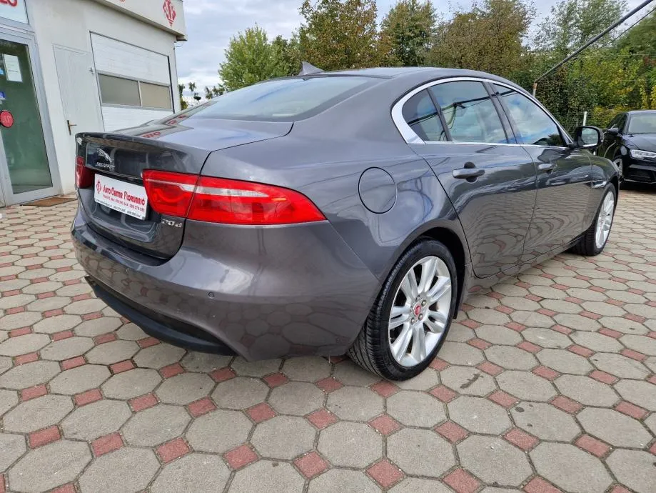 jaguar xe 2.0 d 2015.,automatik, veliki servis, navi, koža, xenon - slika 7