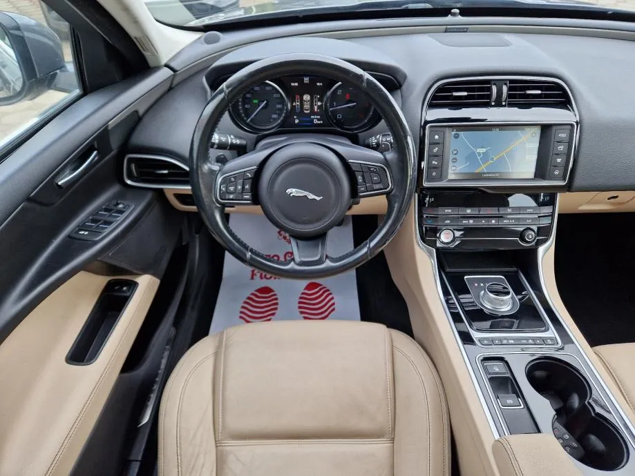 jaguar xe 2.0 d 2015.,automatik, veliki servis, navi, koža, xenon - slika 8