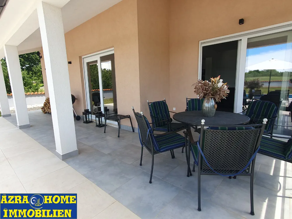 prodaja kuće sa bazenom, vodnjan, 180 m2 s terasama, bazen 30m2 - slika 8
