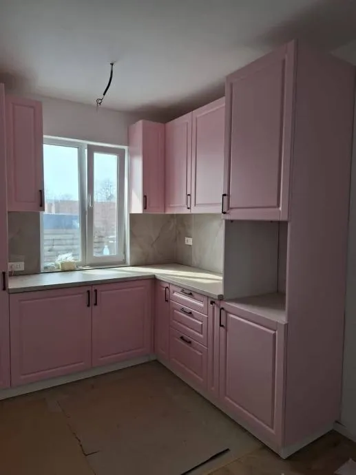kuhinja roze pink boje - slika 2