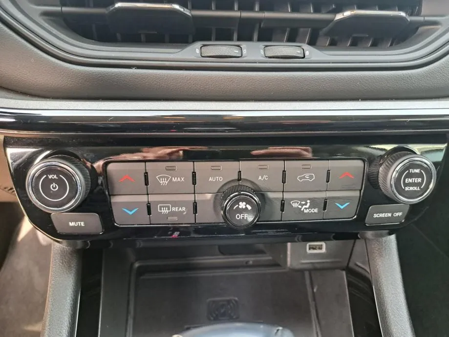 jeep compass 1.5 e-hybrid 130 dct fwd s ***već od 239,00€/mjesečno*** - slika 18