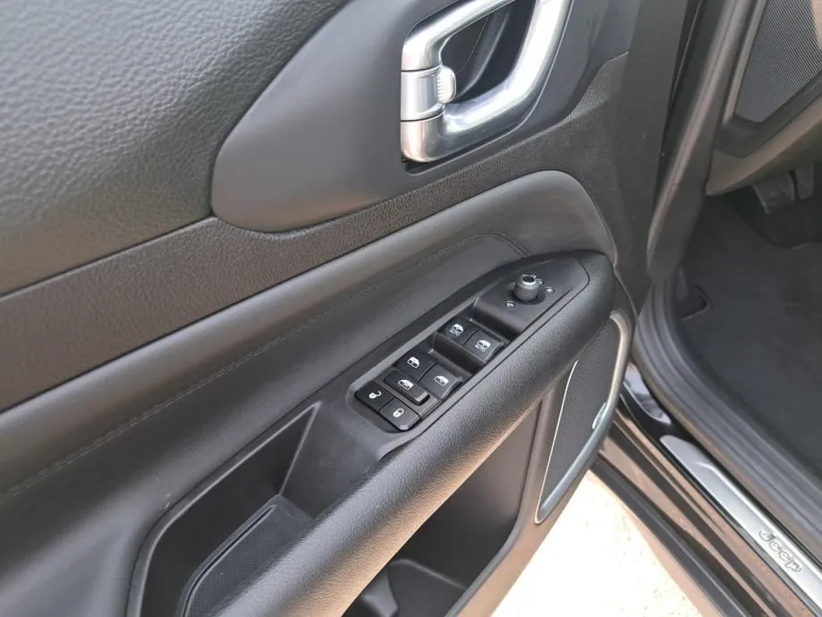 jeep compass 1.5 e-hybrid 130 dct fwd s ***već od 239,00€/mjesečno*** - slika 10