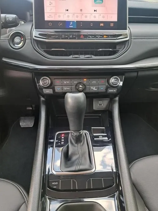 jeep compass 1.5 e-hybrid 130 dct fwd summit *već od 239,00€/mjesečno* - slika 15