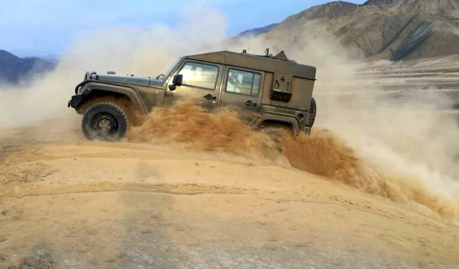 jeep wrangler j8 vojni automatik - slika 8