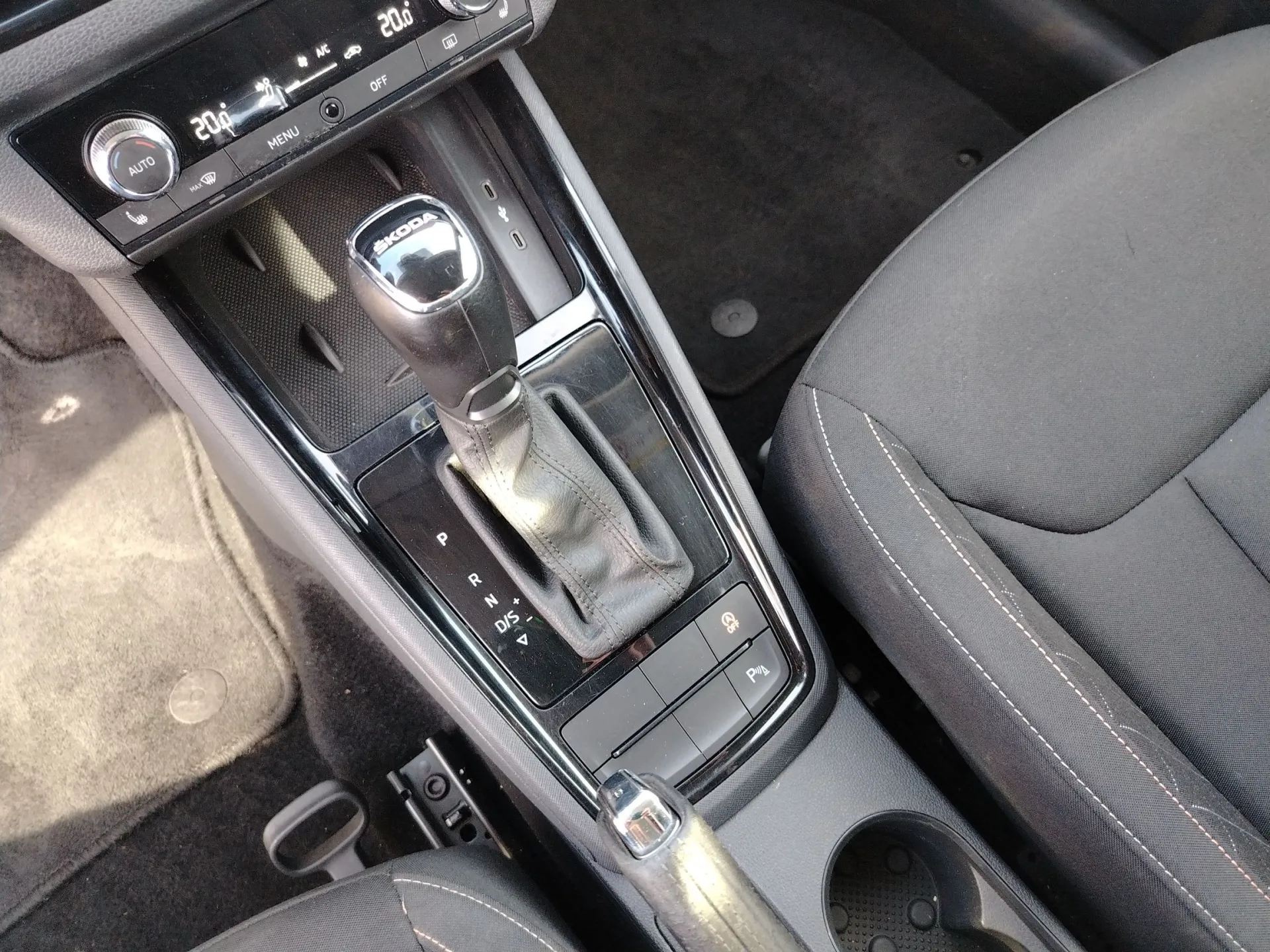 škoda kamiq 1.6 tdi dsg style - slika 13