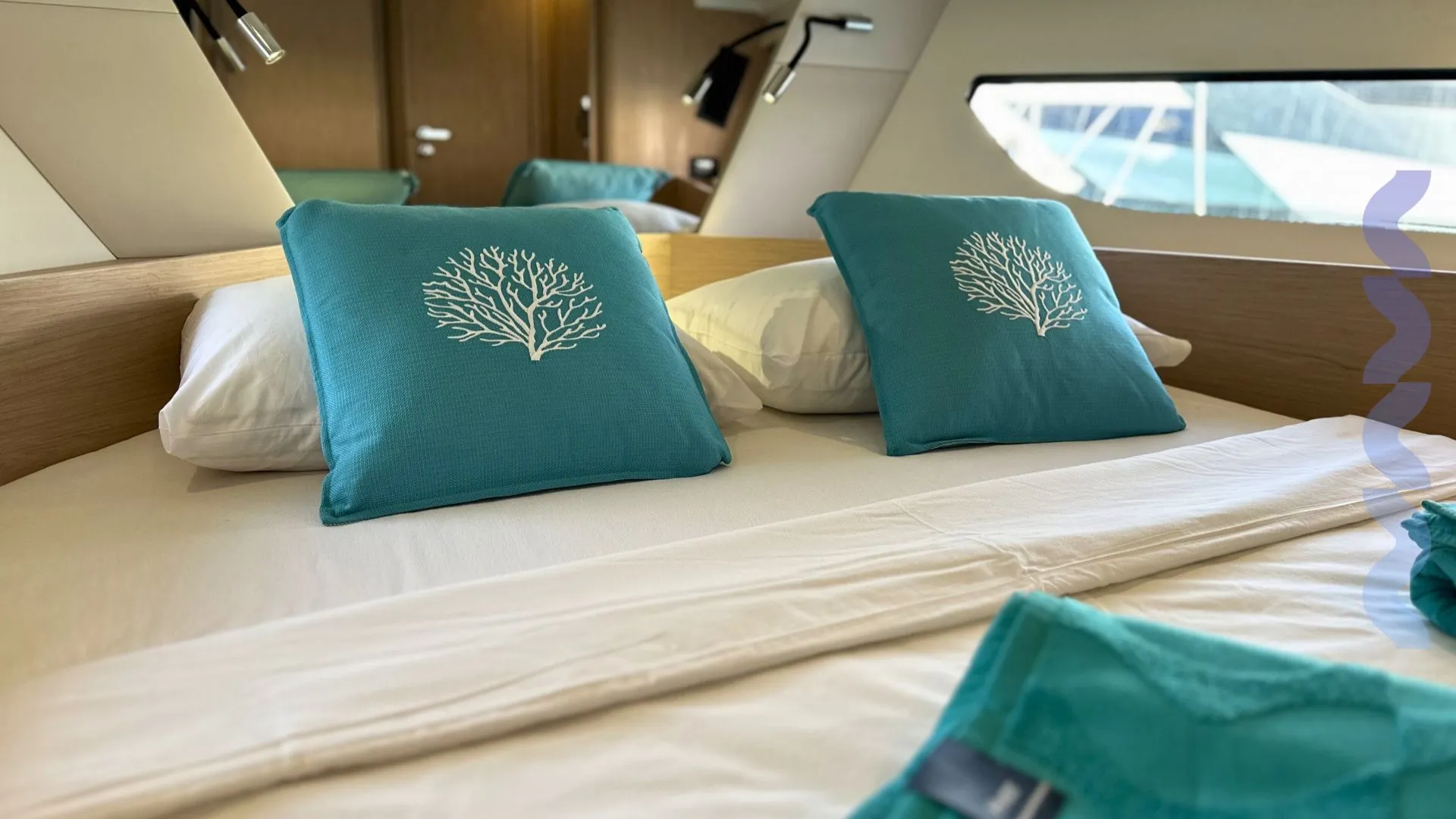 swift trawler 37 - premijera 2026 - slika 21