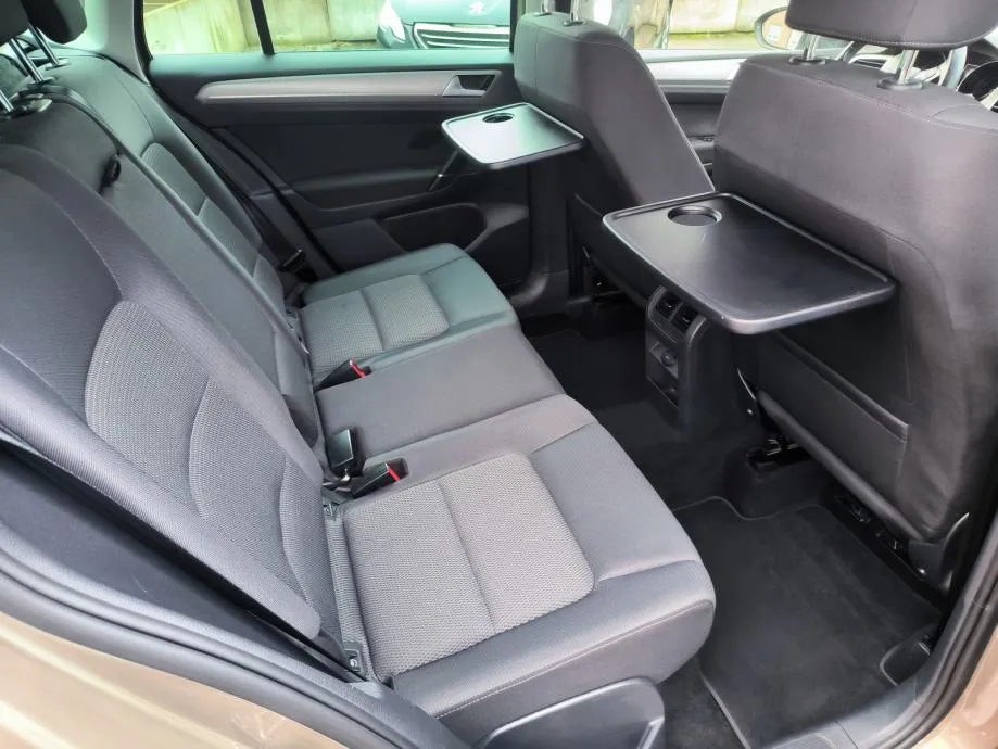 vw golf sportsvan 1.2 tsi comfortline, servisna, jamstvo, reg. 1 god - slika 16