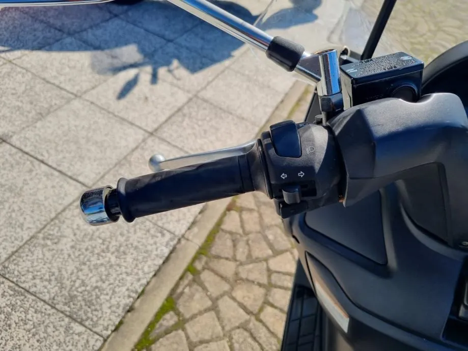 suzuki burgman 400, a2 kategorija, 2001 god. - slika 17