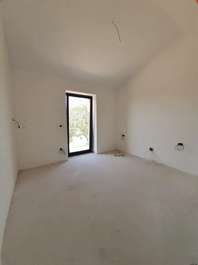 istra, trget, kuća 90 m2 sa bazenom, pogled na more, 450 m od mora - slika 10