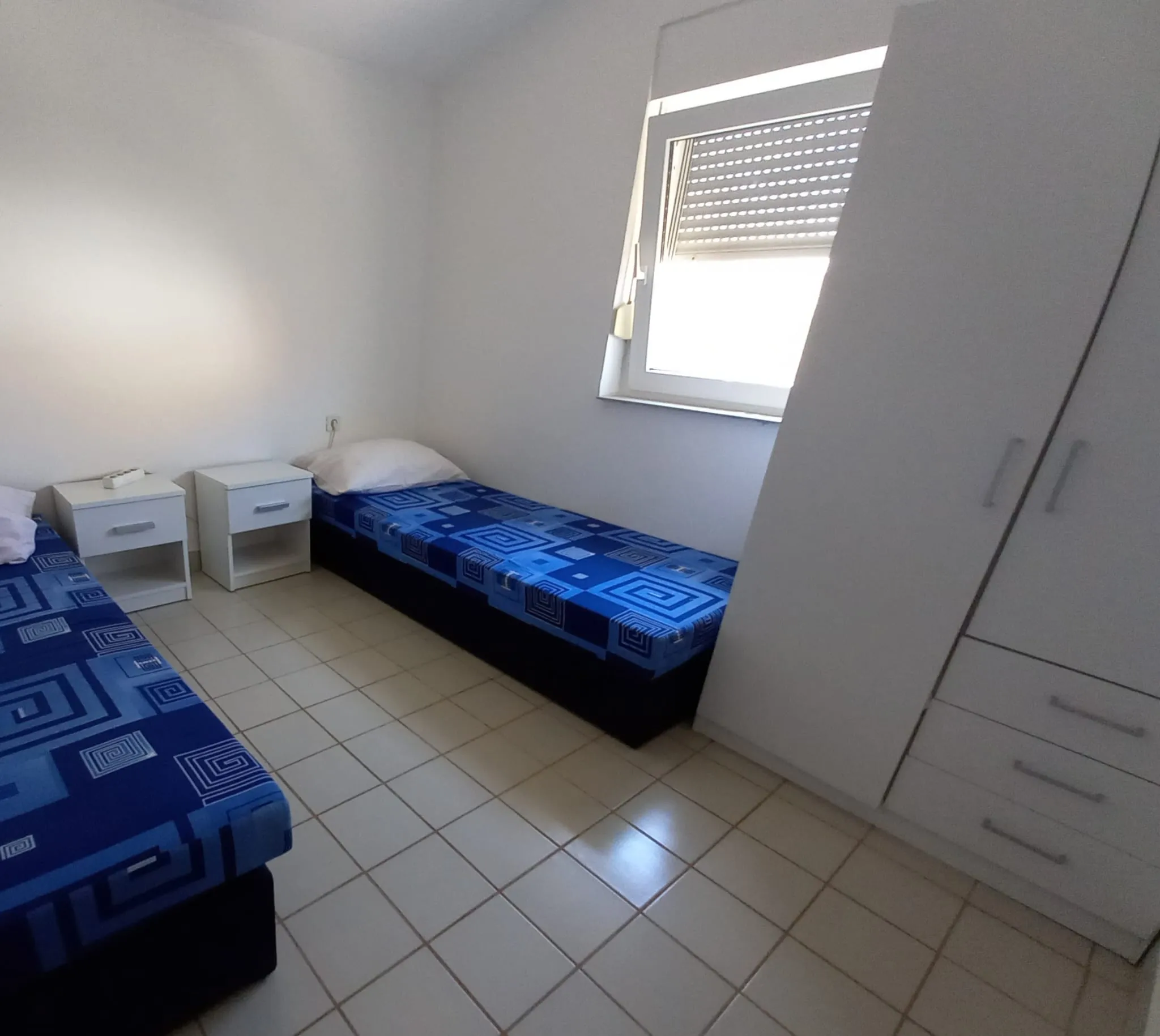 iznajmljujem apartman na viru - slika 9