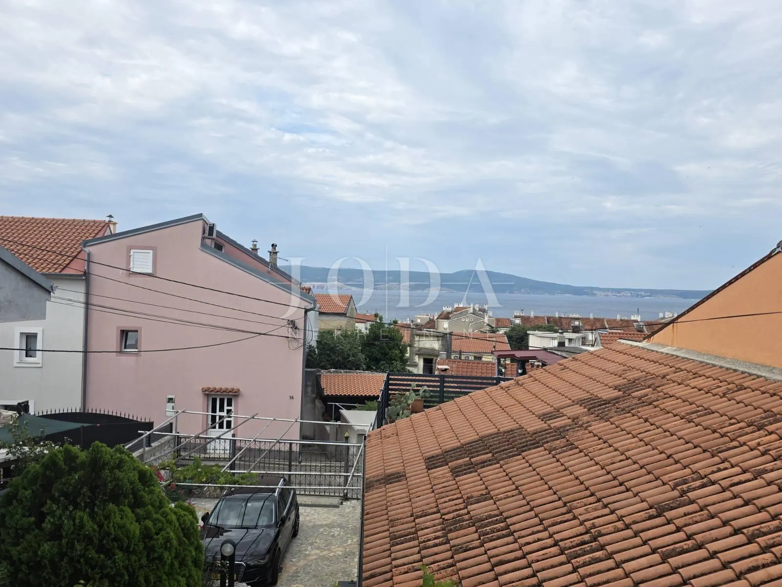 novi vinodolski, kuća sa dvorišnim objektom u blizini centra - slika 38