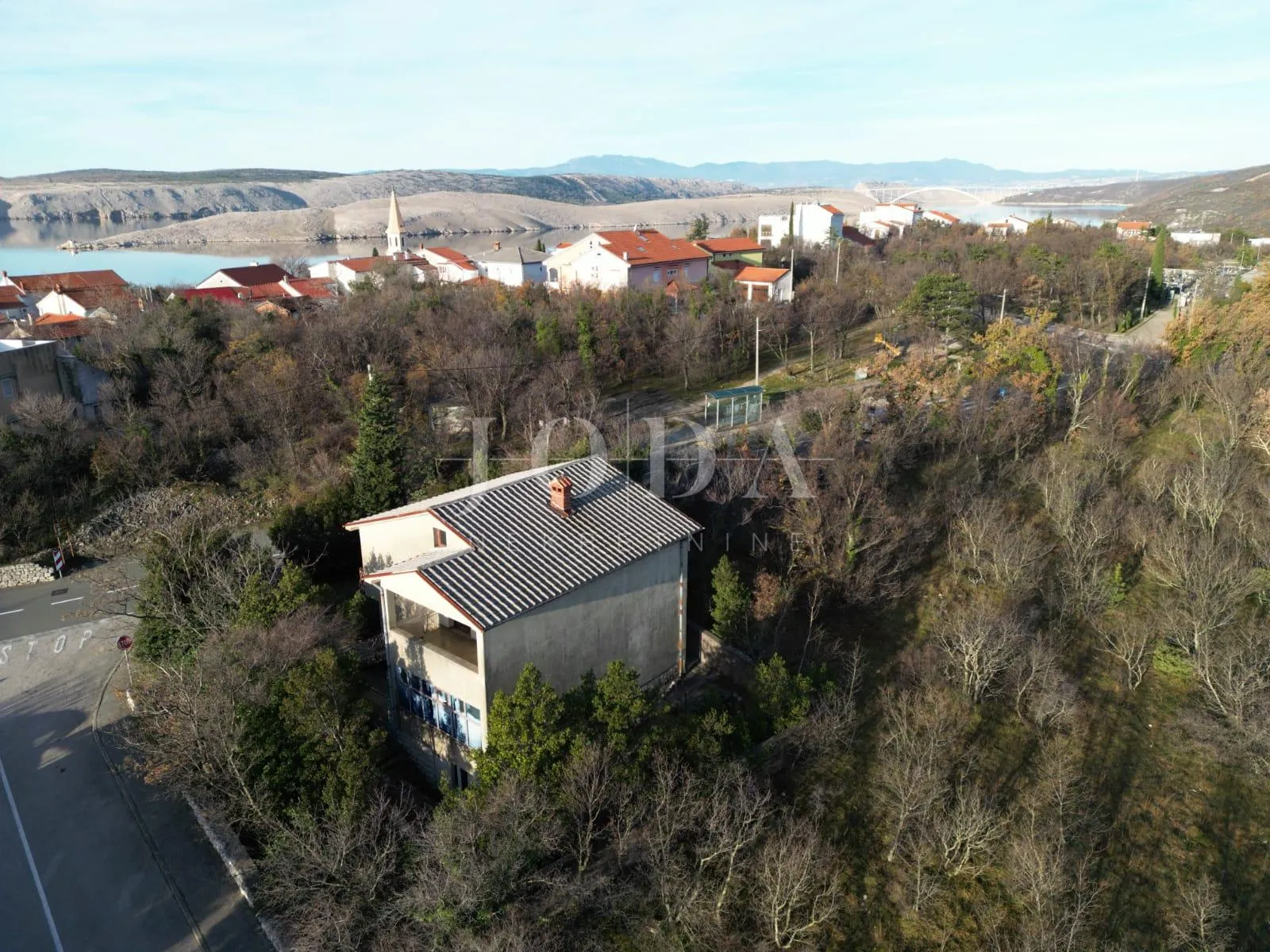 jadranovo kuća u centru - slika 5