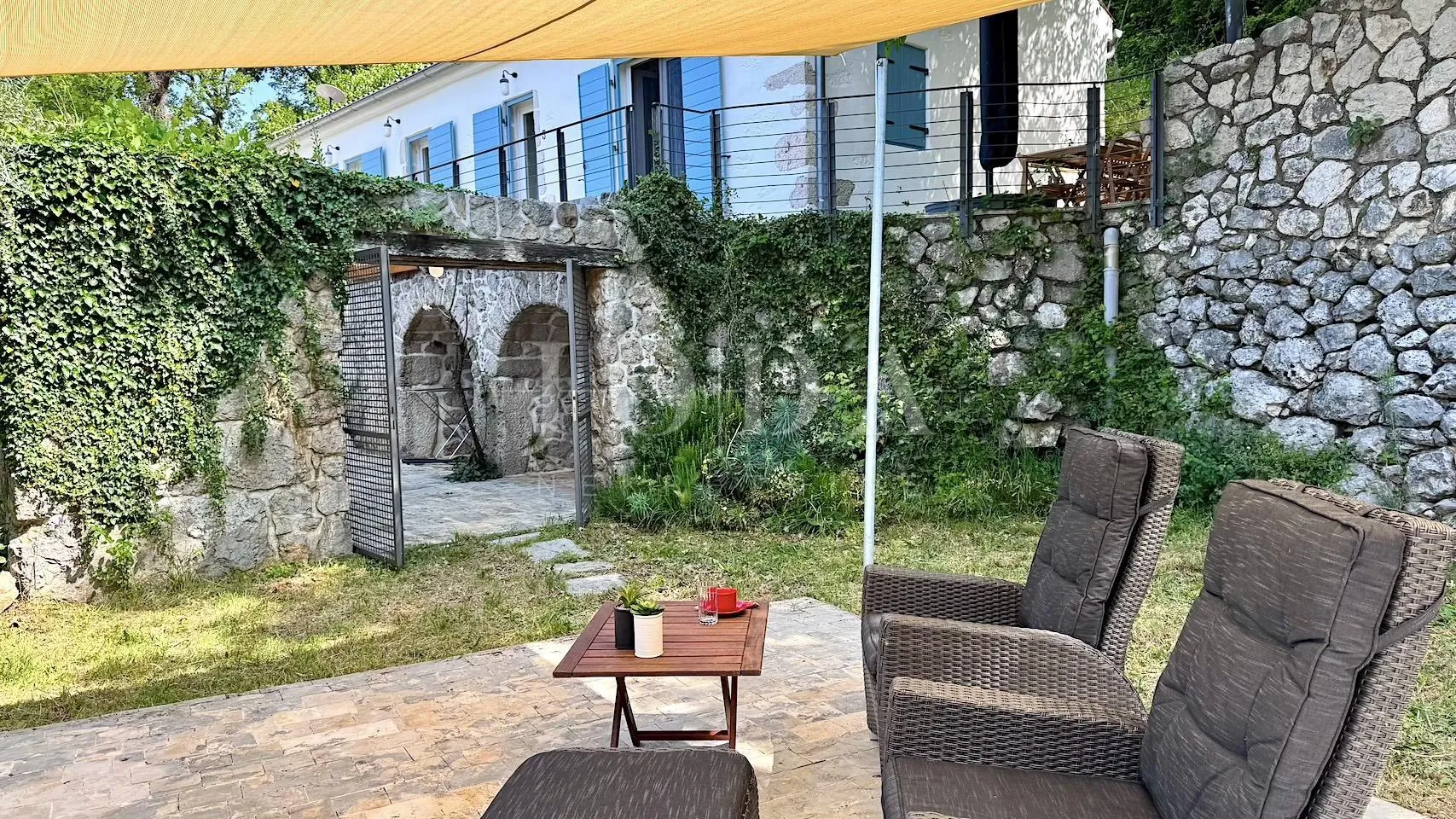 grižane imanje sa dvije kamene kuće i zemljištem - slika 16