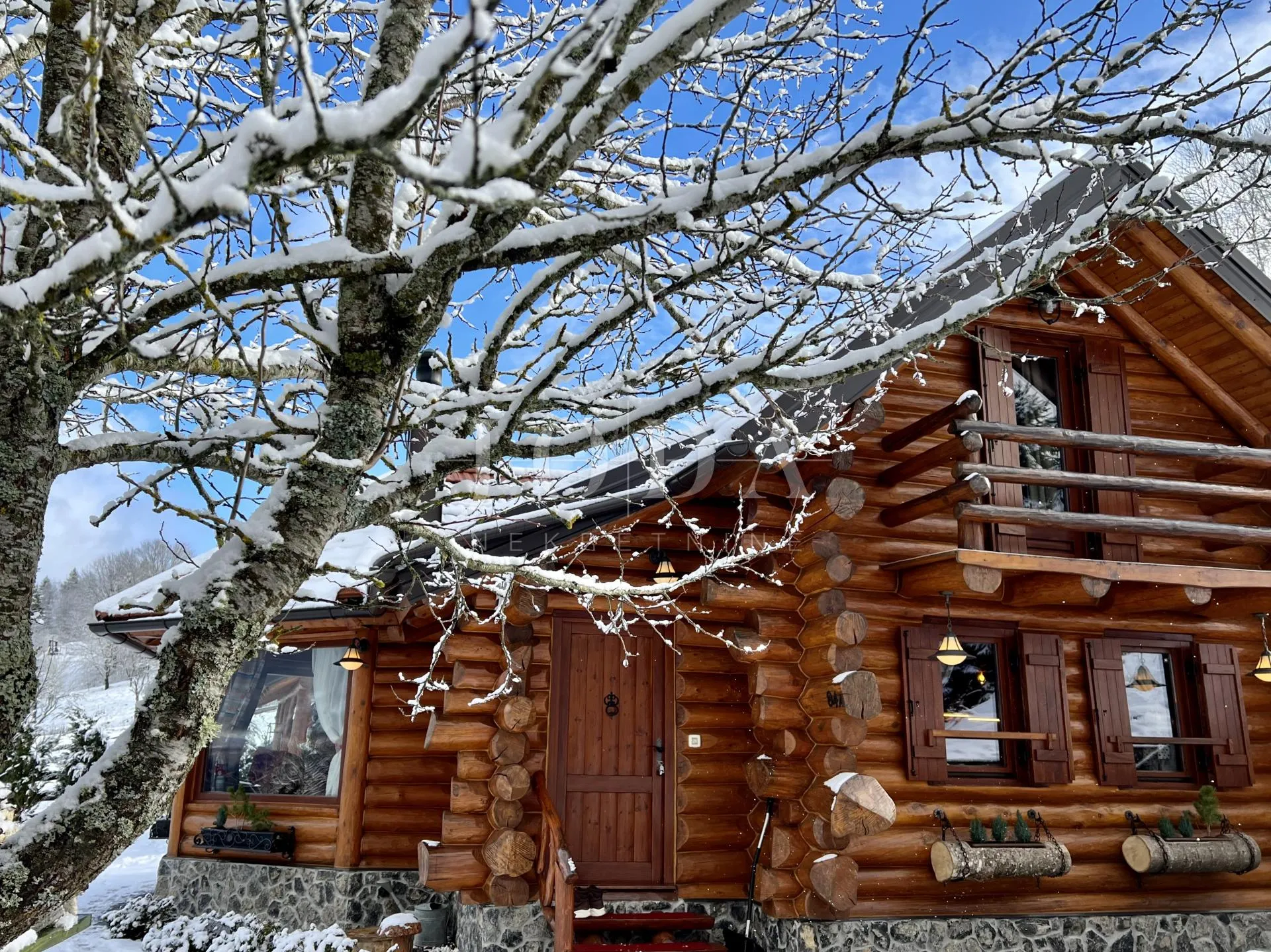 kupjak imanje na prodaju - slika 63