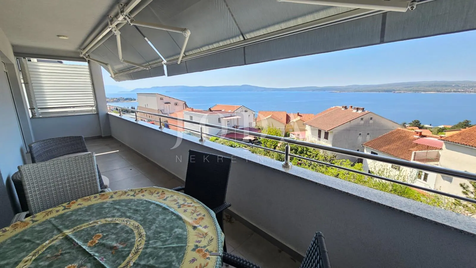 crikvenica stan sa garažom - slika 2