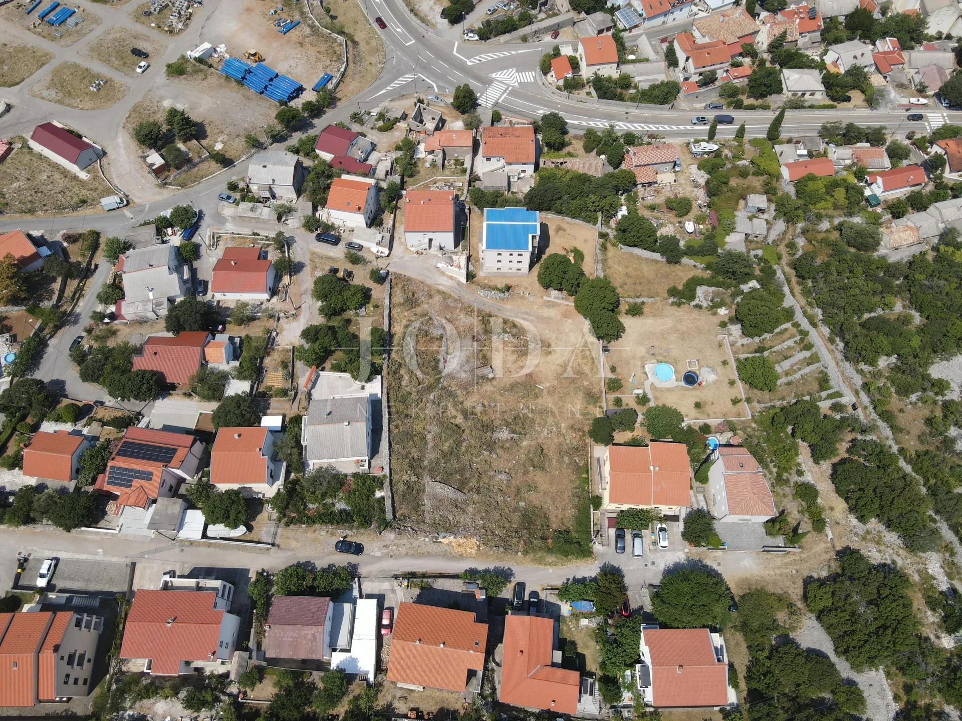 zemljište s građevinskom dozvolom 250m od mora - slika 6