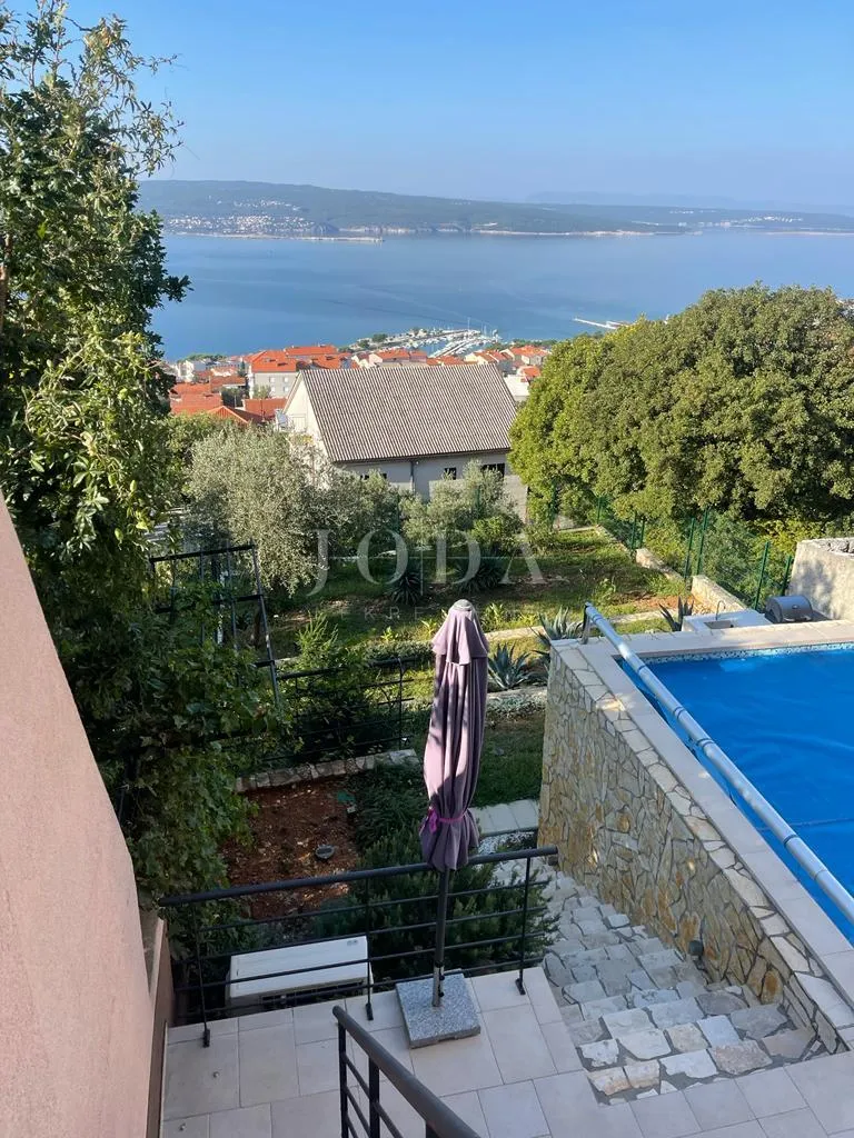 crikvenica kuća sa 4 stana - slika 19
